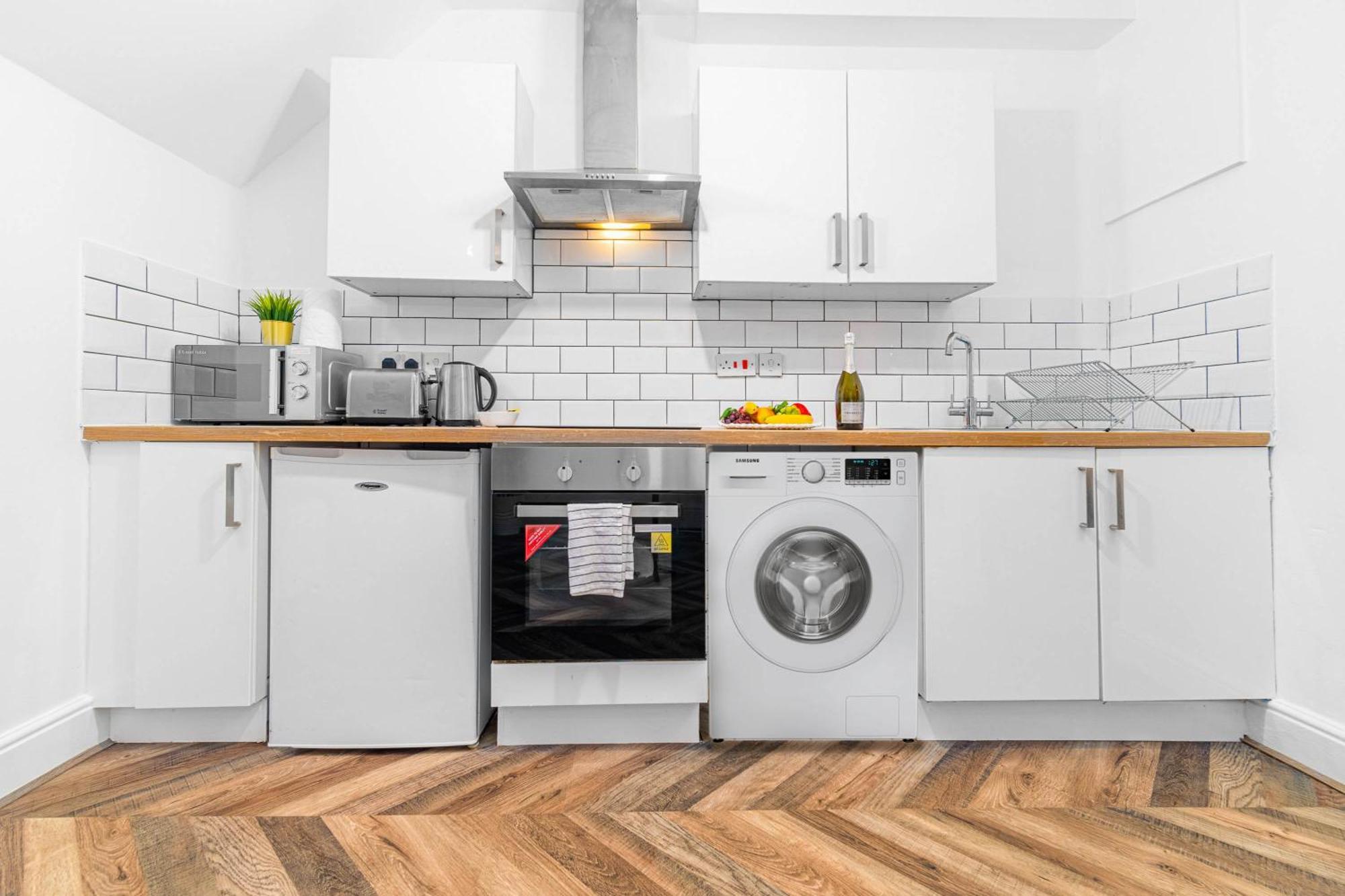 Luxury Apartment - Wolverhampton Centre 12C מראה חיצוני תמונה