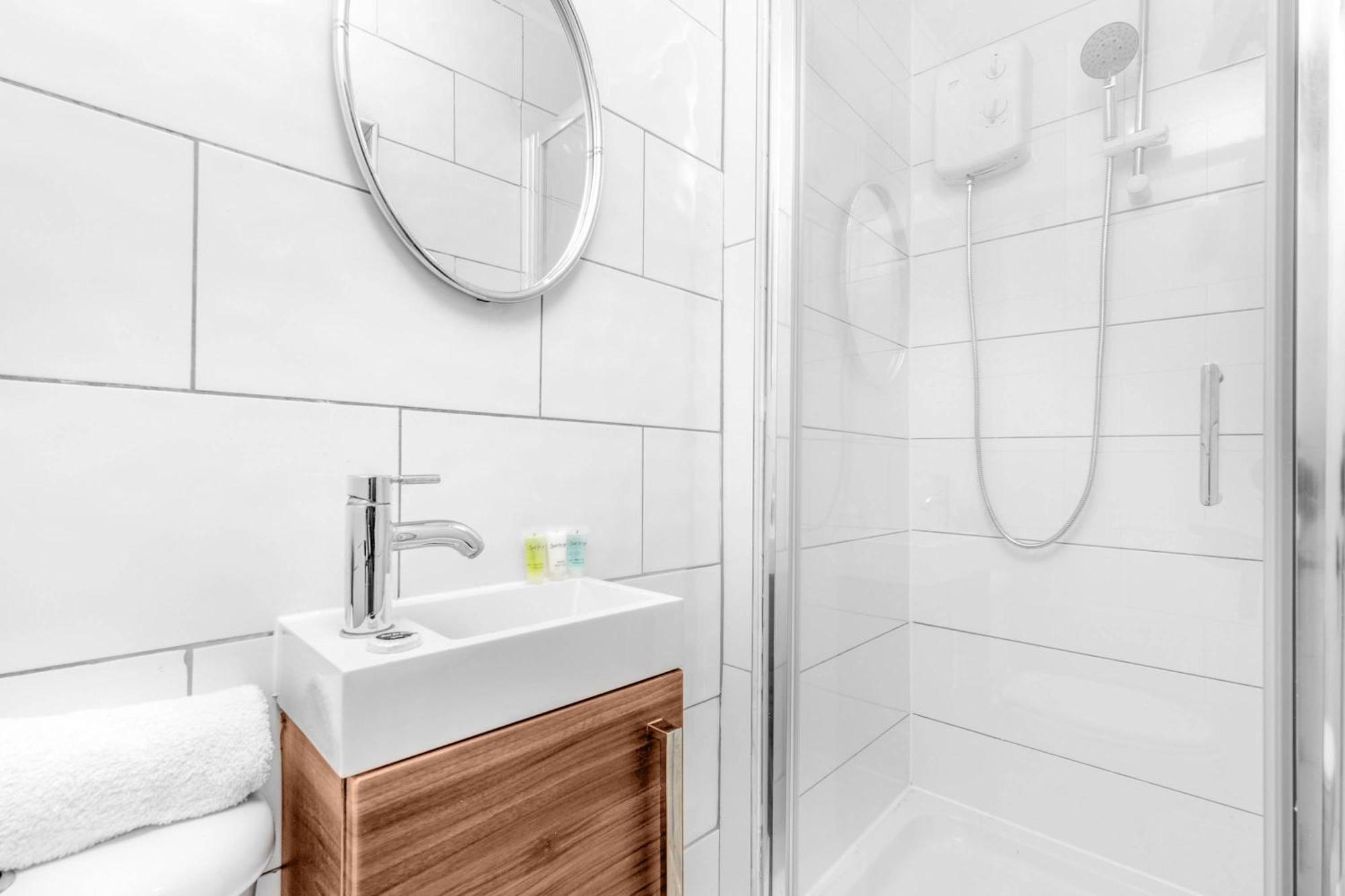 Luxury Apartment - Wolverhampton Centre 12C מראה חיצוני תמונה